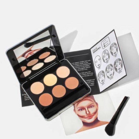 Makeover Essentials Contour Kit - Picture 1 of 2